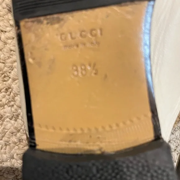 SOLD!!!Gucci Princeton Leather Flat Loafers w/ Goldtone Horsebit Buckle. - Picture 8 of 13